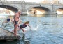 Tuffo per il cimento invernale nel fiume Po (foto A. Di Marco)