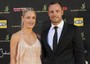 Reeva Steenkamp con Oscar Pistorius