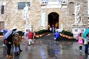 Pasqua fredda ma con il pieno di turisti, boom di stranieri