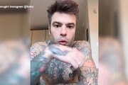 Fedez ricorda gli esordi: 'Mamma e papa' vendevano i miei cd'