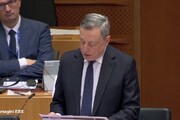 Draghi: 'Per 800 miliardi l'anno serve debito comune Ue'