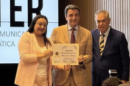 Premiação ao Embaixador foi concedida pela Abrajinter