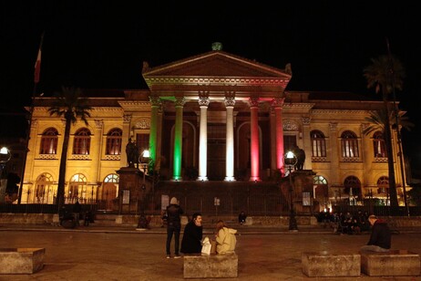 Disabile, 'negata una sedia al concerto davanti al Massimo'