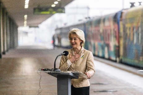 Von der Leyen in visita a Kiev, incontro con Zelensky