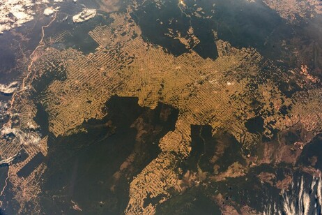 Desmatamento na Amazônia fotografado da Estação Espacial Internacional