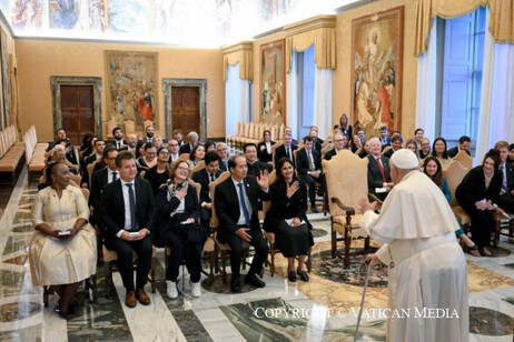 Papa durante encontro com delegações de ministros do G7 da Inclusão e Deficiência