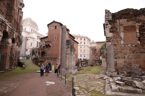 Prendono vita i Monumenti sonori, al via dal Portico d'Ottavia