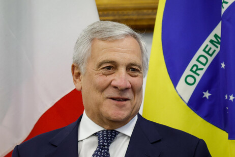 Vice-premiê Antonio Tajani durante visita a São Paulo, em outubro