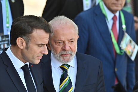 Macron e Lula durante reunião do G20 no Rio de Janeiro