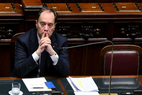 Il ministro Ciriani