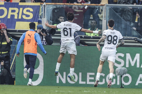 Parma superou a Lazio pelo placar de três gols a um