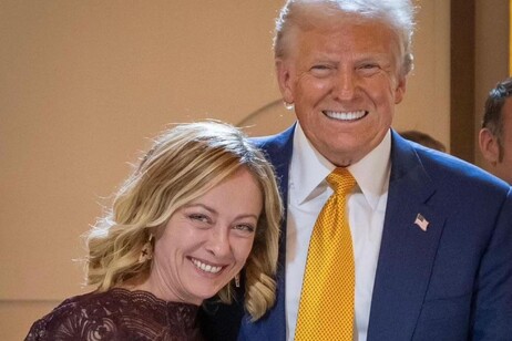 Trump e Meloni durante encontro em Paris, no último 7 de dezembro