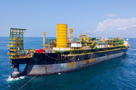 Plataforma petrolera del ENI en Costa de Marfil