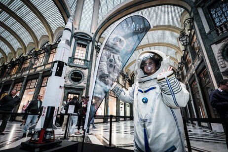 El impactante Festival del Espacio en Turín (ANSA)