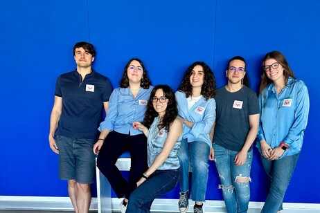 Il team di studenti che ha sviluppato Appiggy