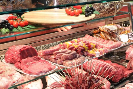 99 mil toneladas de carne do Mercosul devem entrar na UE, segundo Slow Food Itália