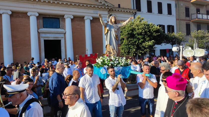 Procissão marítima acontece há 94 anos