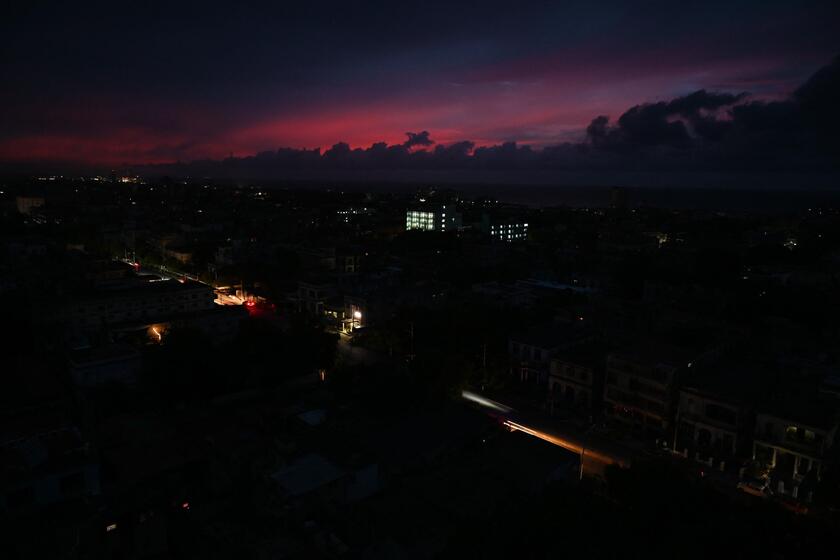 TOPSHOT-CUBA-ENERGY-ECONOMY-BLACKOUT-DAILY LIFE