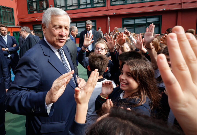 Ministro das Relações Exteriores visitou uma escola italiana na capital argentina