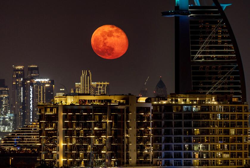 Luna llena en Dubai