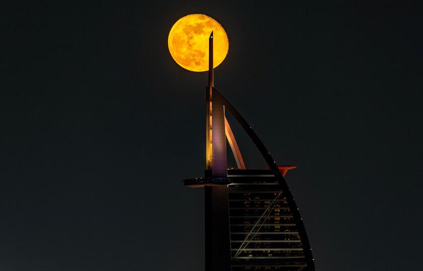 Luna llena en Dubai