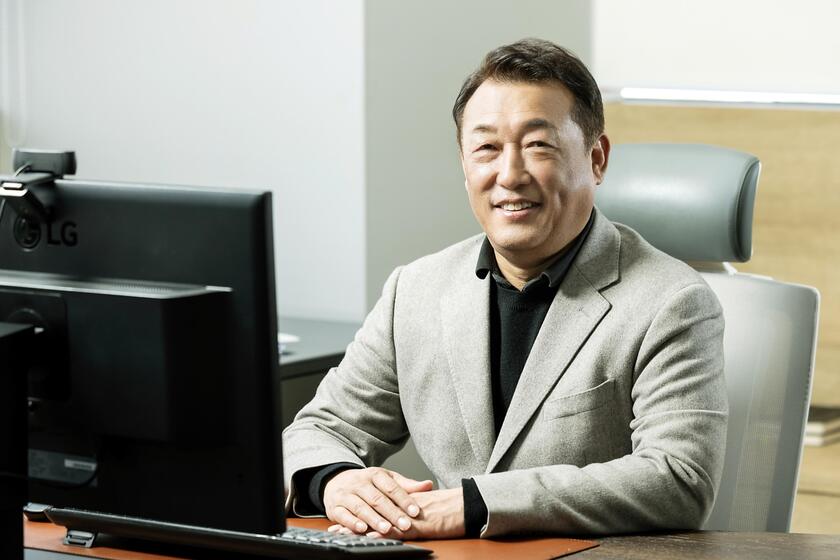 Jun Young Choi, President Kia Corporation