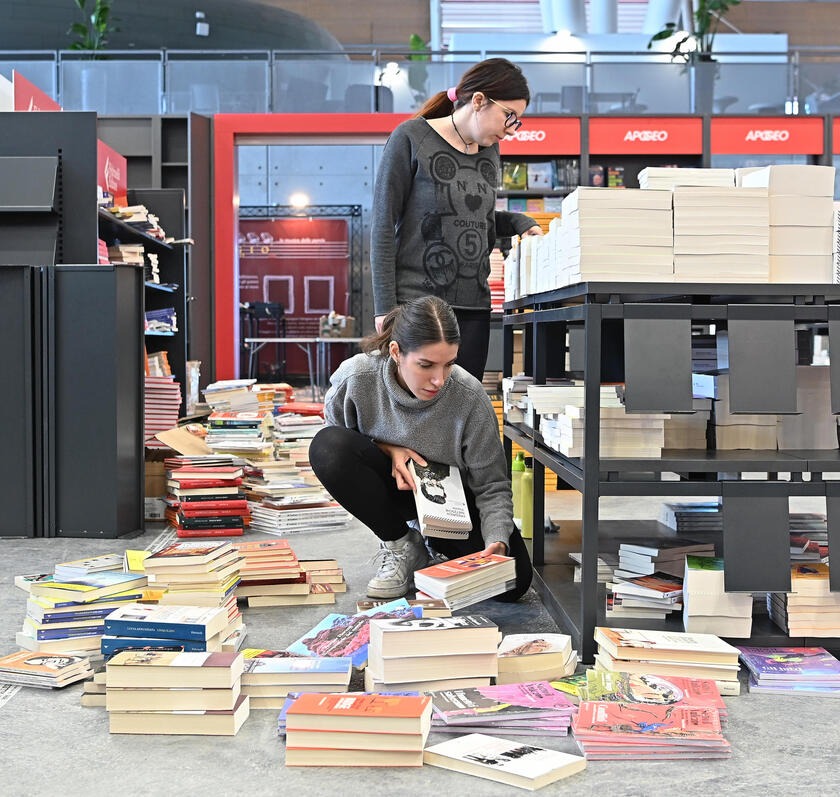 Preparativos para la Feria del Libro de Turín