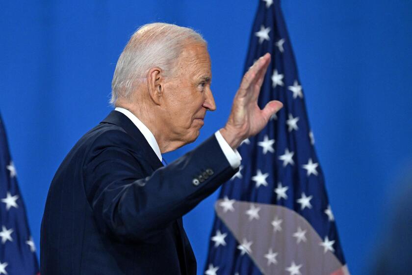 La Casa Blanca el día después del retiro del presidente Joe Biden