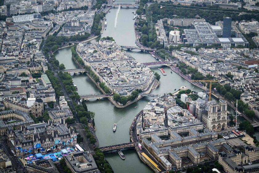 La ceremonia inaugural de los Juegos Olímpicos de París se puso en marcha.