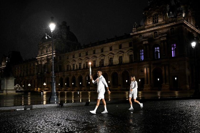 La ceremonia inaugural de los Juegos Olímpicos de París se puso en marcha.