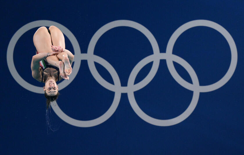 Italiana Elena Bertocchi compete nos saltos ornamentais