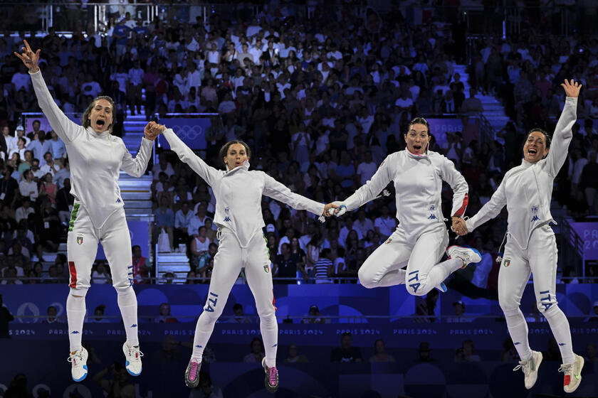 Gulia Rizzi, Rossella Fiamingo, Alberta Santuccio y Mara Navarria, oro en esgrima