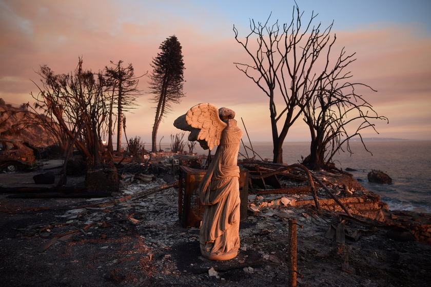 Wildfires continue to rage through Los Angeles area