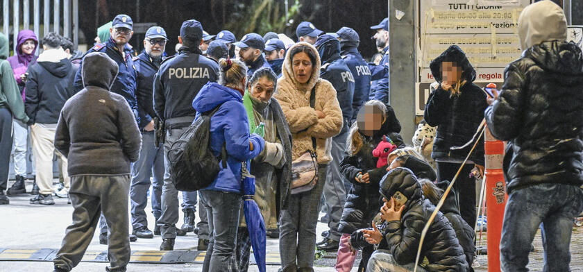 Panico a Napoli per terremoto 4.4, tanti in strada