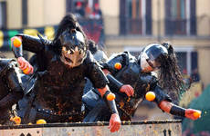 Carnevale: in 40mila a Ivrea per arance