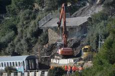 Treno deragliato Andora: via ai lavori