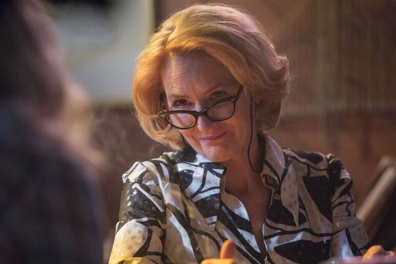 Melissa Leo in un 'immagine della serie I 'm Dying Up Here, dal 3 gennaio su Sky Atlantic - RIPRODUZIONE RISERVATA