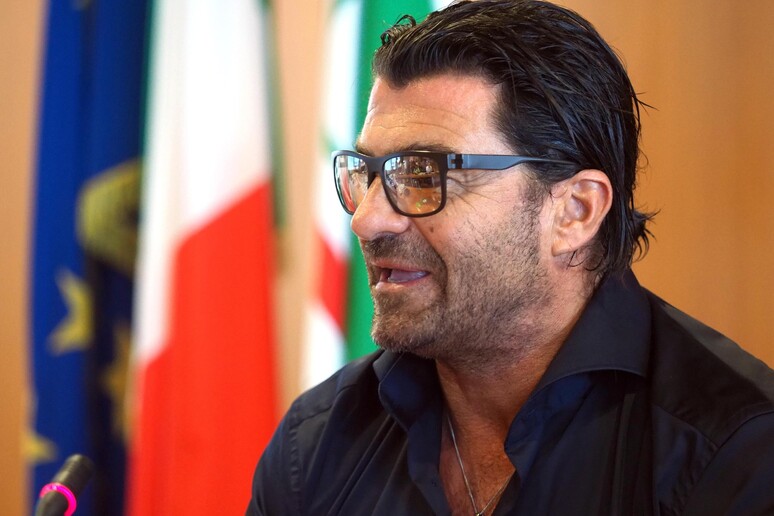 Alberto Tomba testimonial per la promozione turistica  'Appennino bianco e verde ' - RIPRODUZIONE RISERVATA