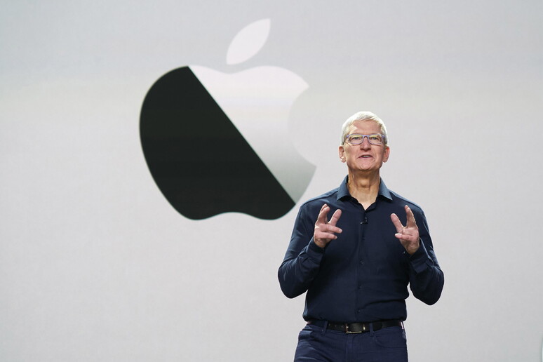 Il Ceo di Apple Tim Cook © ANSA/EPA