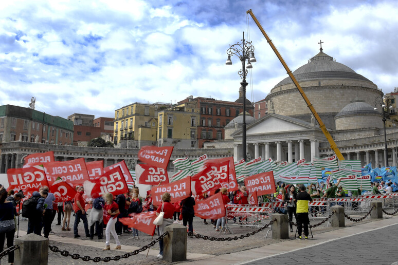 - RIPRODUZIONE RISERVATA