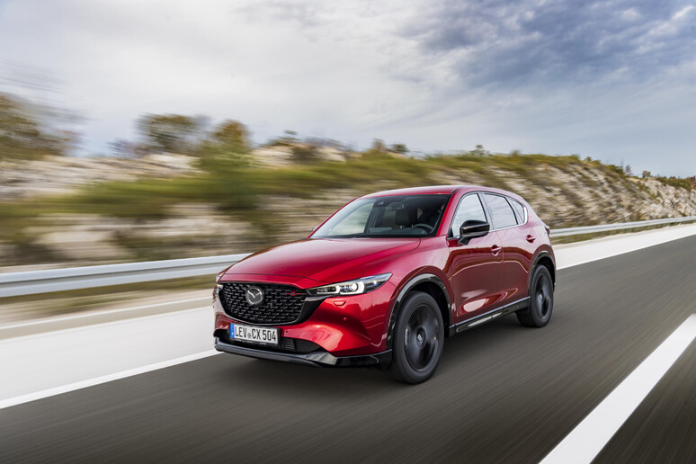 Mazda CX-5: maturità sostenibile con il mild hybrid © ANSA/Web