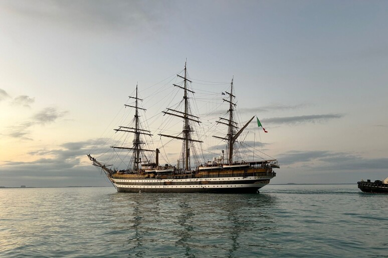 Amerigo Vespucci chega a Darwin, na Austrália - TODOS OS DIREITOS RESERVADOS