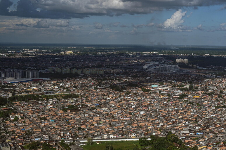 Vista aérea de Belém, sede da COP30 © ANSA/EPA