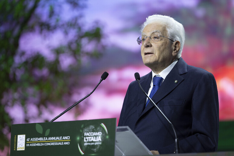 Mattarella alla cerimonia inaugurale dell 'assemblea dell 'Anci - RIPRODUZIONE RISERVATA