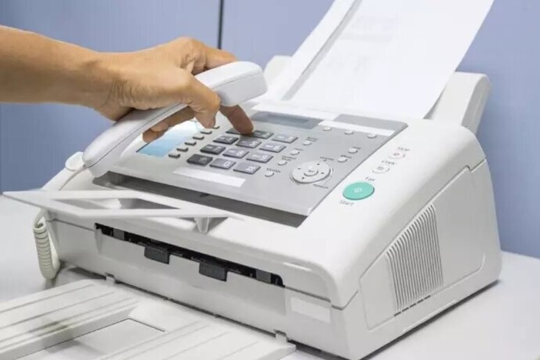 El fax, una tecnología que resiste por la voluntad de los nostálgicos (ANSA) - TODOS LOS DERECHOS RESERVADOS