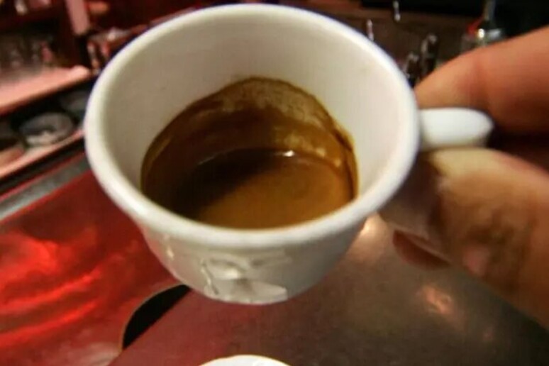 El  'café suspendido ', una tradición de generosidad que se inició durante la Segunda Guerra Mundial (ANSA) - TODOS LOS DERECHOS RESERVADOS