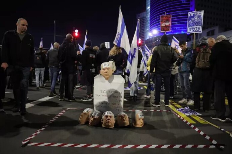 Protesta en Tel Aviv para pedir la tregua en Gaza y la liberación de los rehenes en manos de Hamás (ANSA) - TODOS LOS DERECHOS RESERVADOS