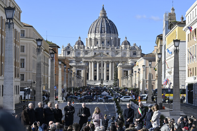 Autoridades participaram da abertura da Piazza Pia, símbolo do Jubileu 2025, em Roma - TODOS OS DIREITOS RESERVADOS