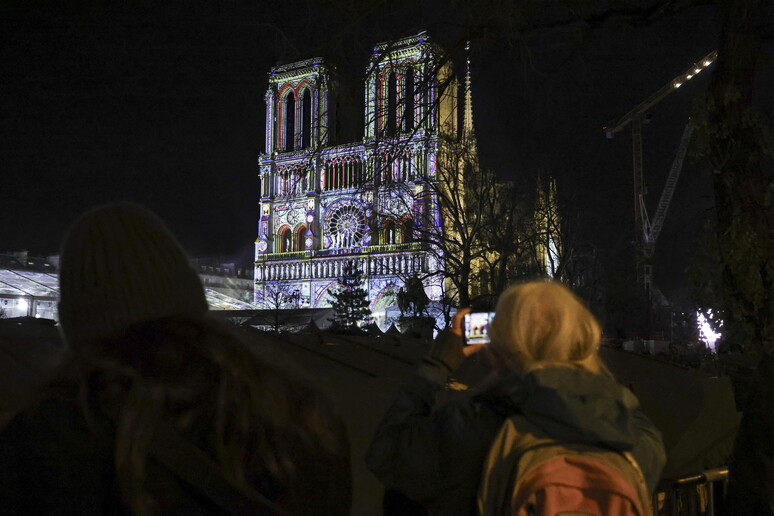 Paris se prepara para la reapertura de la Catedral Notre Dame - TODOS LOS DERECHOS RESERVADOS