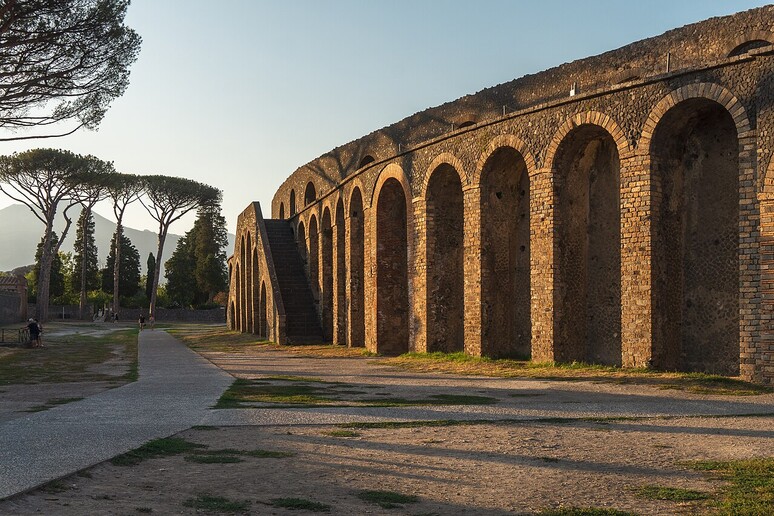 Fachada do anfiteatro de Pompeia - TODOS OS DIREITOS RESERVADOS